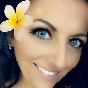 Meet your Posher, Holly